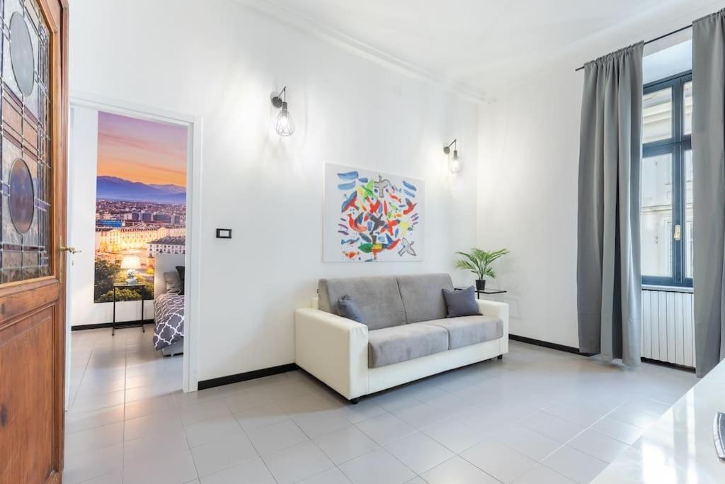 Historical Suite - Pieno Centro - Porta Nuova- Piazza Castello Торино Екстериор снимка