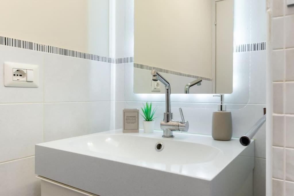 Historical Suite - Pieno Centro - Porta Nuova- Piazza Castello Торино Екстериор снимка