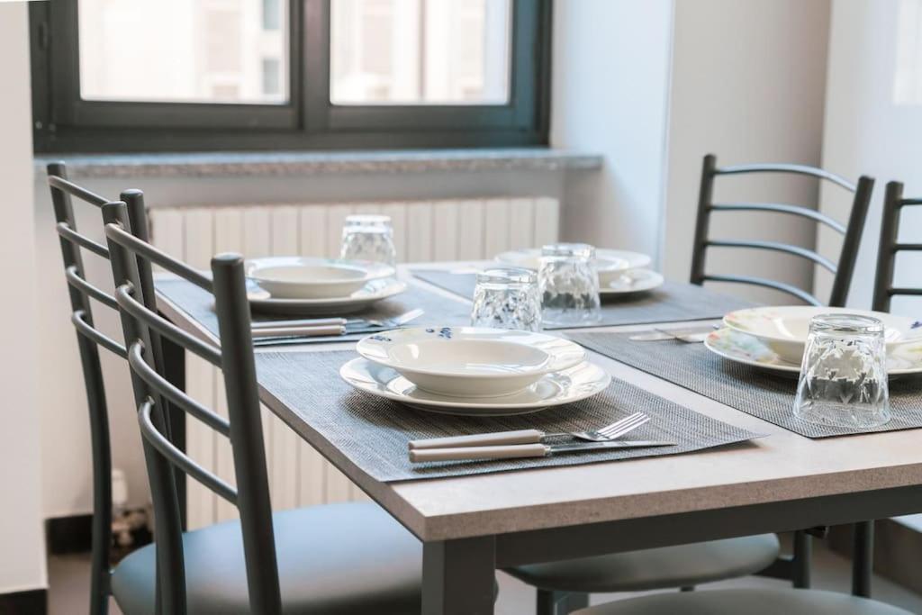 Historical Suite - Pieno Centro - Porta Nuova- Piazza Castello Торино Екстериор снимка